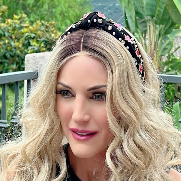 Black Red Enamel Maple Leaf White Pearl Rhinestone Canada Top Knot 1.5" Headband - Picture 2 of 4